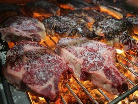 LA CULTURA DE LA CARNE ASADA