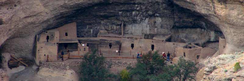 CASAS EN ACANTILADOS