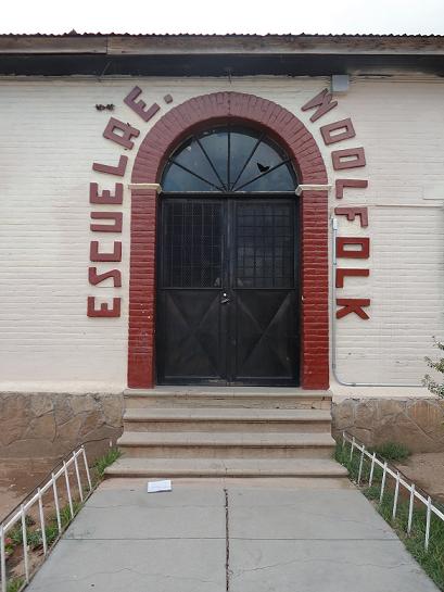 Enrique  Woolofolk Fundó la escuela que lleva su nombre