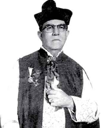 EL CÉLEBRE MONSEÑOR PORFIRIO R. CORNIDEZ
